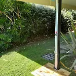 Rooftop Pool, Private Garden, At The Beach! Appartement *