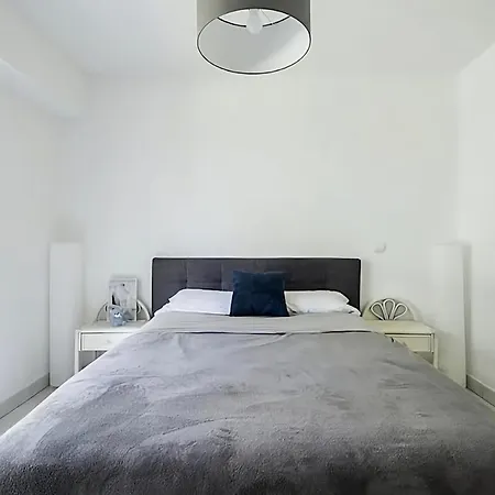 Rooftop Pool, Private Garden, At The Beach! * Антіб