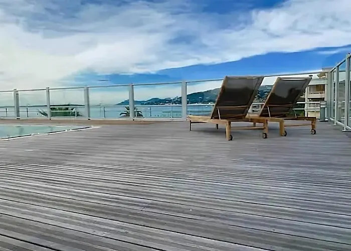 Rooftop Pool, Private Garden, At The Beach!