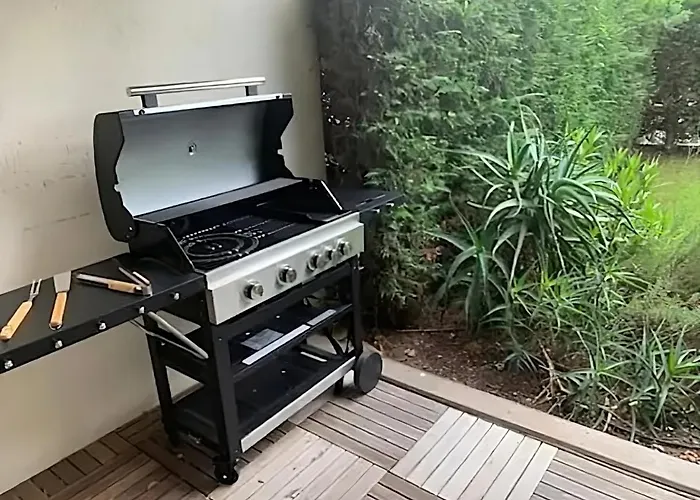 Rooftop Pool, Private Garden, At The Beach! Daire Antibes