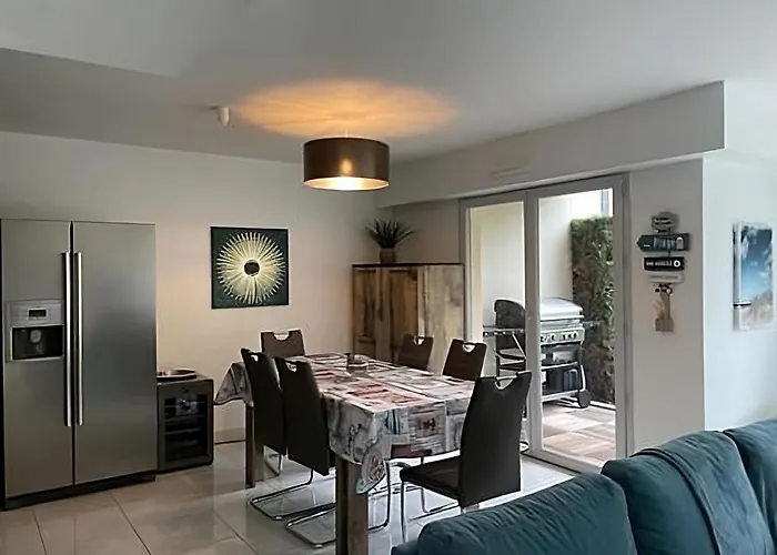 Rooftop Pool, Private Garden, At The Beach! Antibes