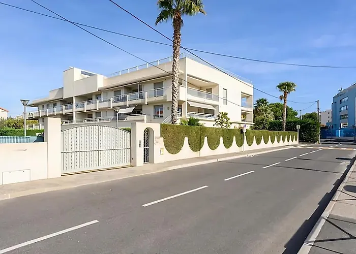 Rooftop Pool, Private Garden, At The Beach! Appartamento *